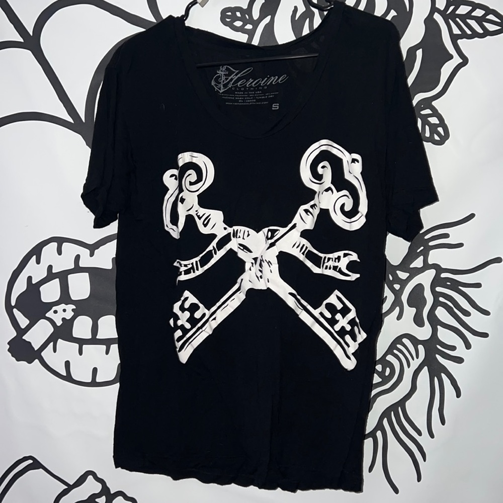Heroine brand key loose fit top